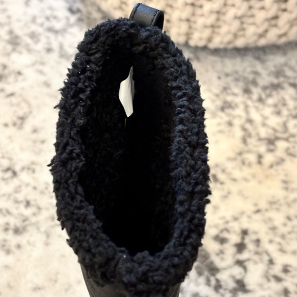 Speedo Girl's Boom Boots SZ 1 Black with White Sole Faux Fur Adjustable Height - Picture 12 of 15